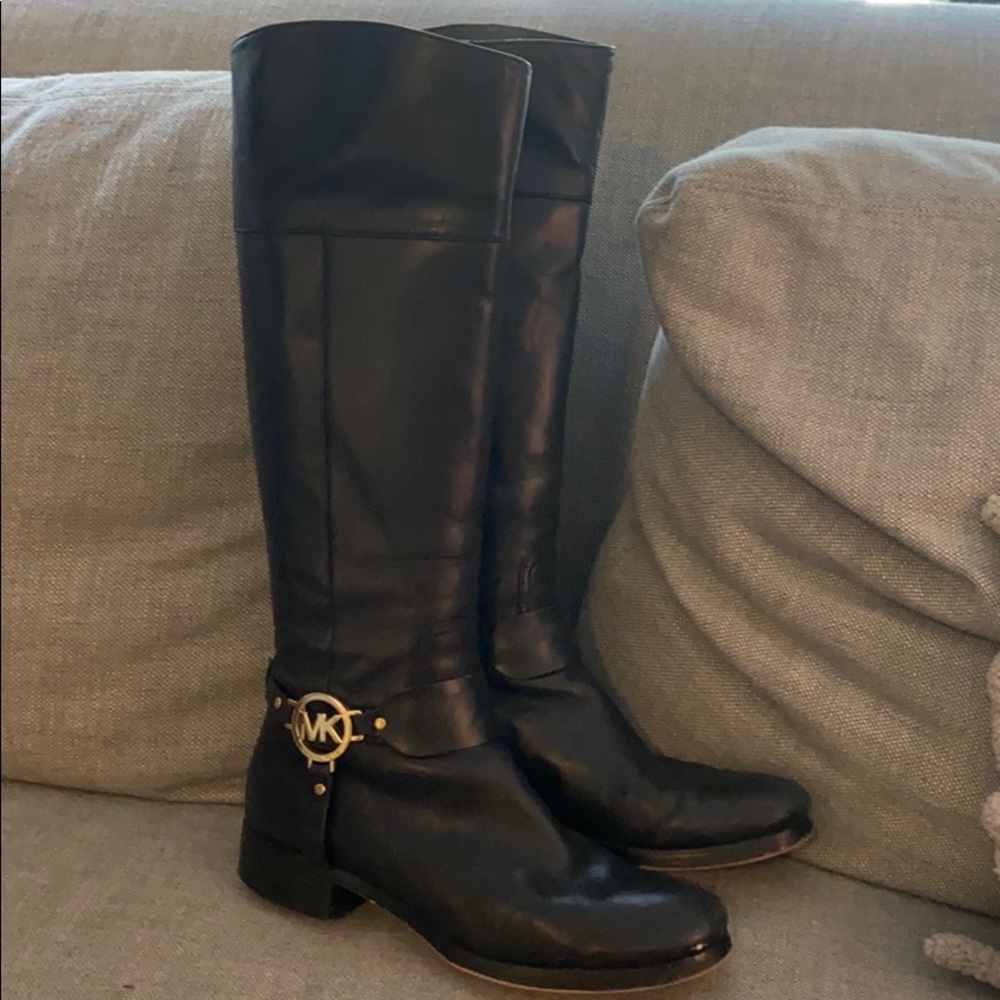 Riding boots